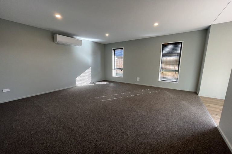 Photo of property in 21 Sanders Way, Rolleston, 7614