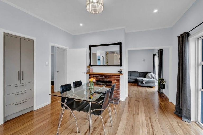 Photo of property in 44 Dorset Avenue, Westown, New Plymouth, 4310