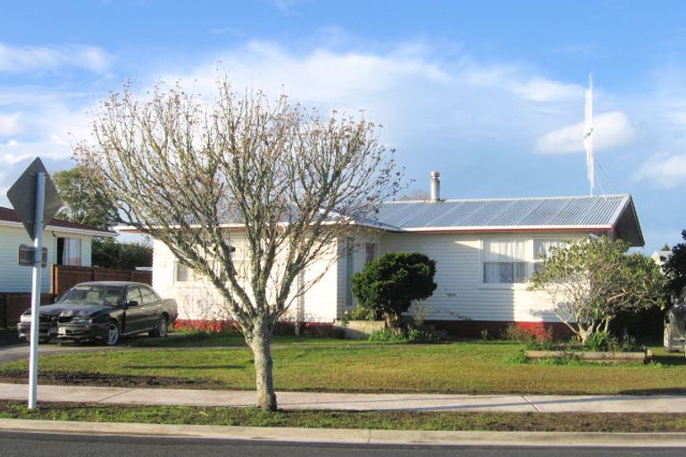 Photo of property in 64 Deanwell Avenue, Deanwell, Hamilton, 3206