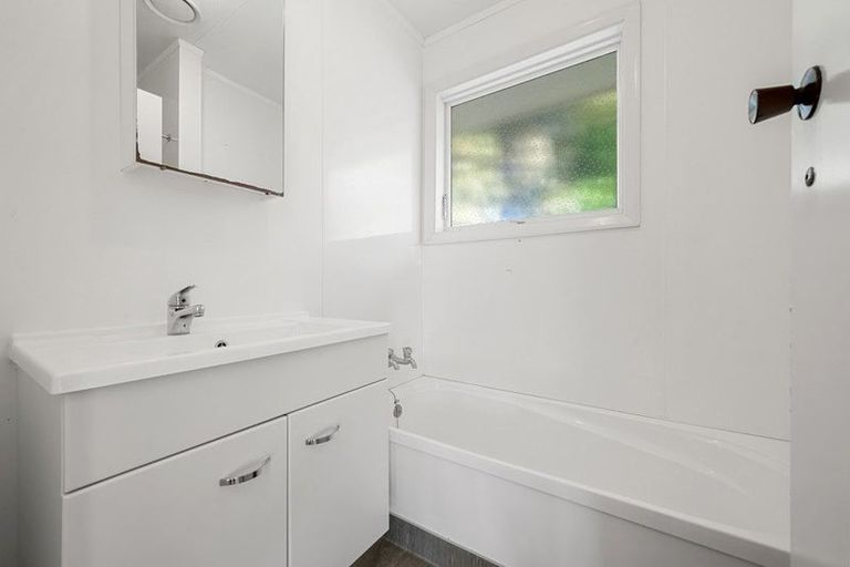 Photo of property in 25 Shetland Street, Woolston, Christchurch, 8062