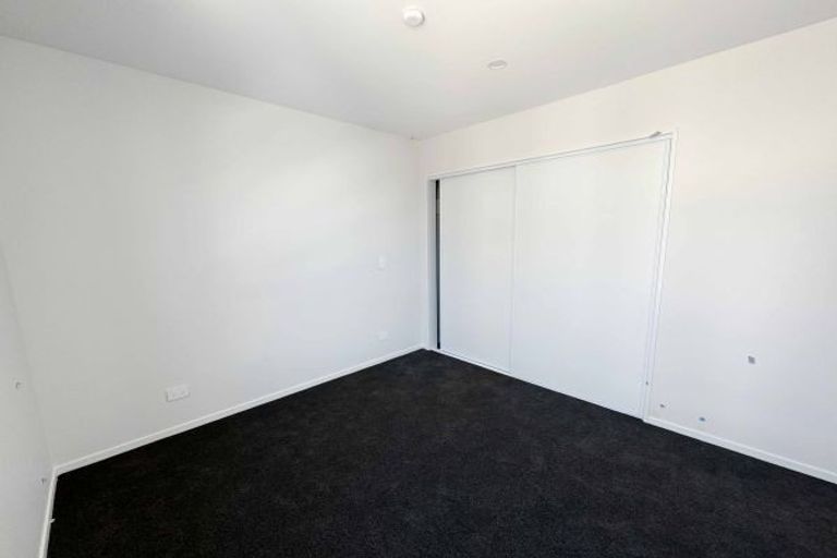 Photo of property in 8/79 Edmonton Road, Henderson, Auckland, 0612