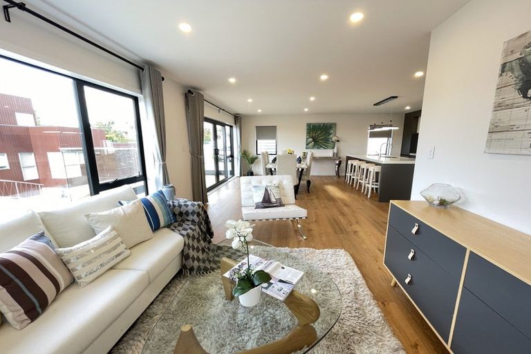 Photo of property in 65b Sunrise Avenue, Murrays Bay, Auckland, 0630