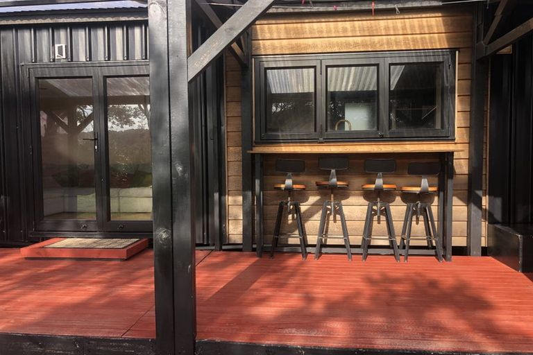 Photo of property in 6 Arahiwi Rise, Pataua South, Onerahi, 0192