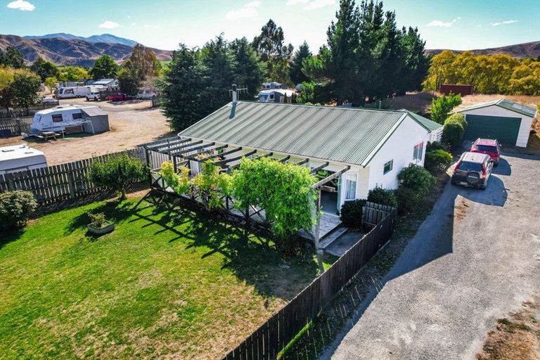 Photo of property in 74 Bledisloe Street, Kurow, 9435