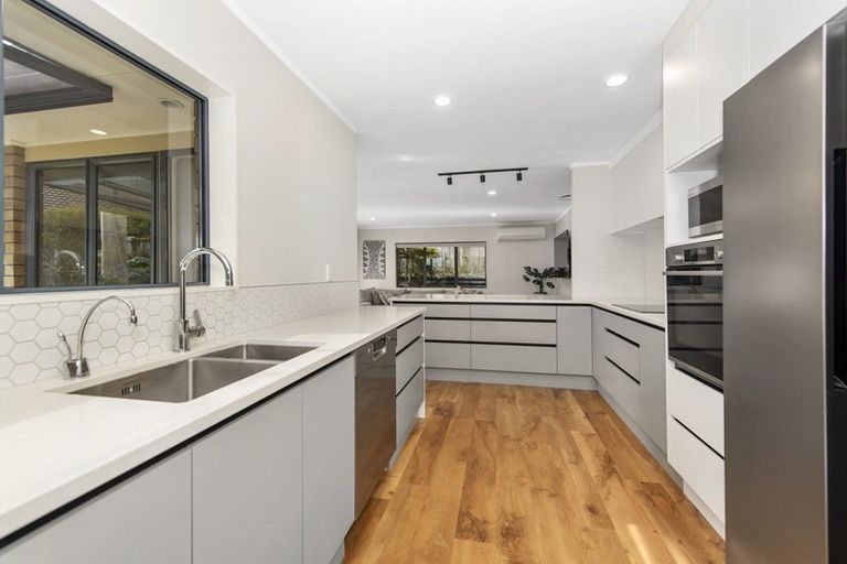 Photo of property in 13 Parkview Avenue, Western Heights, Hamilton, 3200