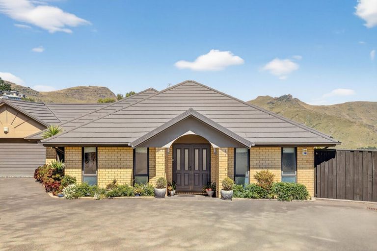 Photo of property in 46 Rockview Place, Mount Pleasant, Christchurch, 8081