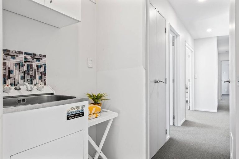 Photo of property in 2 Kirsten Place, Parklands, Christchurch, 8083