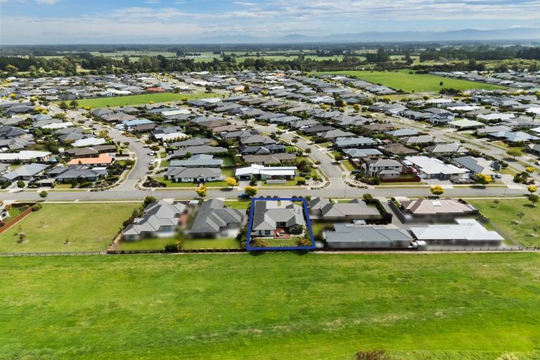 Photo of property in 40 Brockelbank Drive, Kaiapoi, 7630
