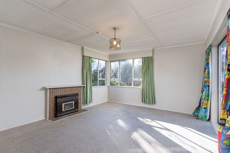 Photo of property in 1 Montgomery Place, Lansdowne, Masterton, 5810