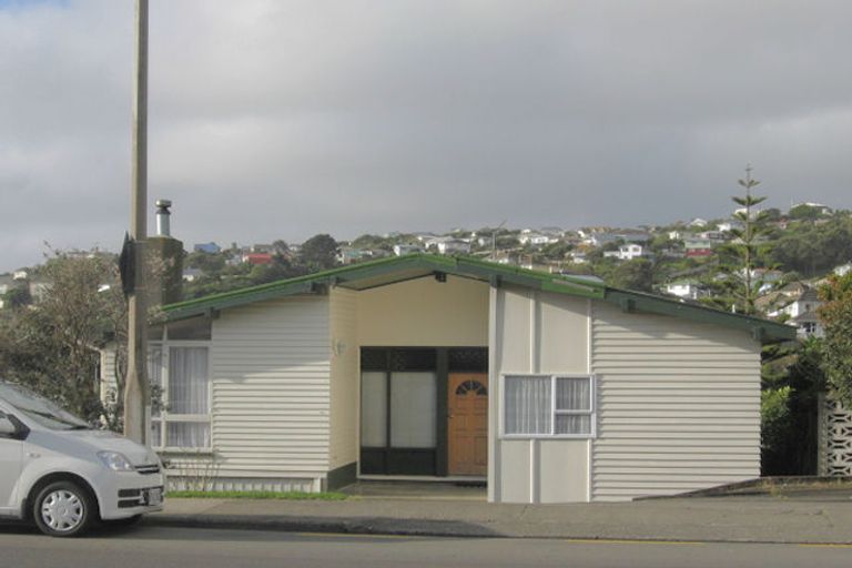 Photo of property in 75a Main Road, Titahi Bay, Porirua, 5022