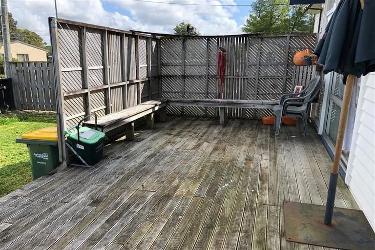 Photo of property in 16 Tironui Station Road East, Papakura, 2112