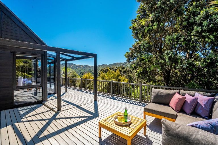 Photo of property in 1 Indira Place, Khandallah, Wellington, 6035