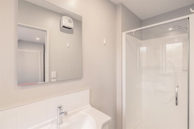 Photo of property in 2/72 Purchas Street, St Albans, Christchurch, 8014