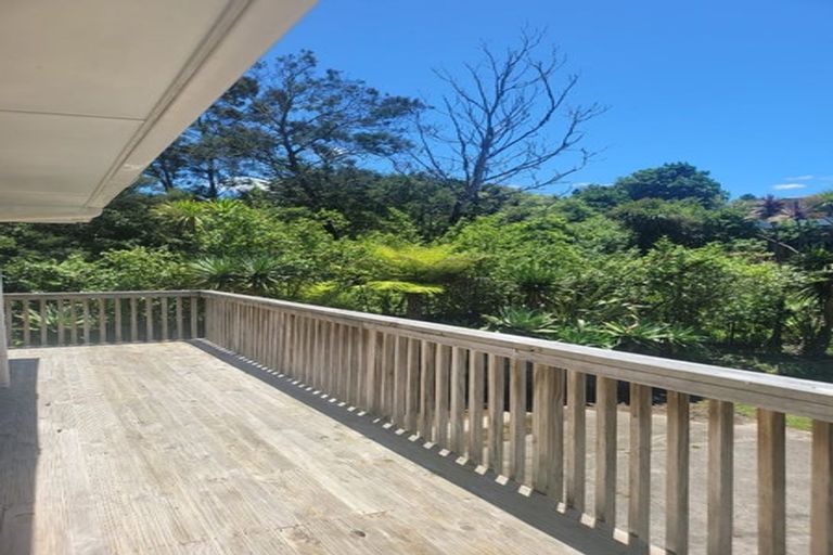 Photo of property in 14 Kirby Street, Glendene, Auckland, 0602