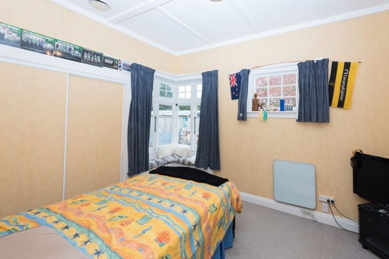 Photo of property in 263 Huatoki Street, Upper Vogeltown, New Plymouth, 4310
