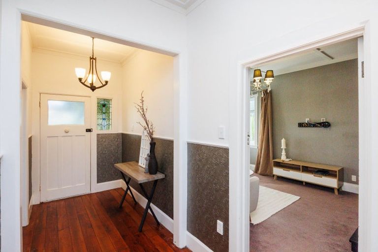 Photo of property in 223 College Street, West End, Palmerston North, 4412