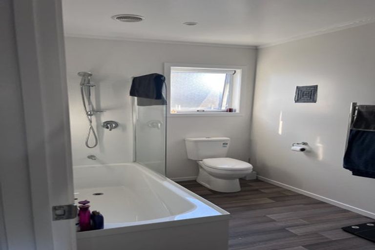 Photo of property in 122b Kawaha Point Road, Kawaha Point, Rotorua, 3010