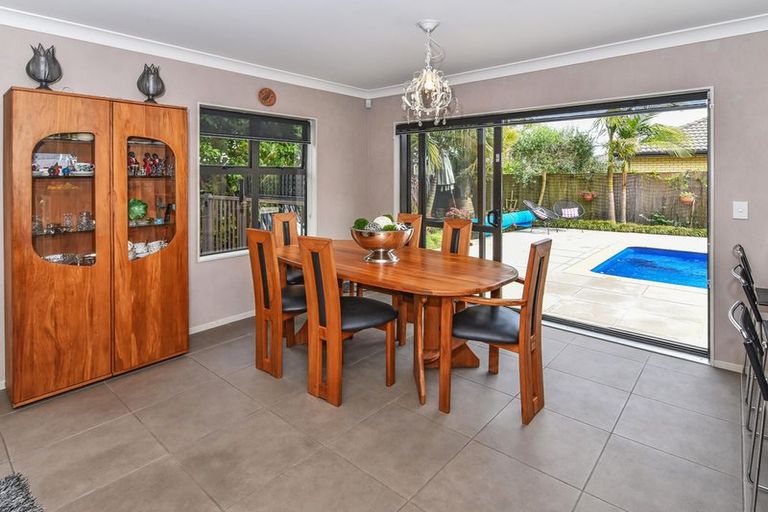 Photo of property in 9 Girvan Terrace, Wattle Downs, Auckland, 2103