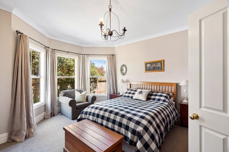 Photo of property in 15 Ross Place, Greenmeadows, Napier, 4112