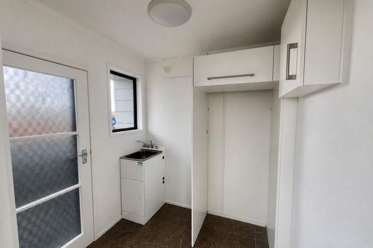 Photo of property in 236 Mahia Road, Weymouth, Auckland, 2103