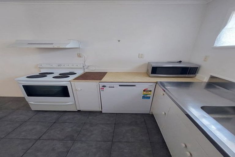 Photo of property in 14 Hawtrey Terrace, Johnsonville, Wellington, 6037