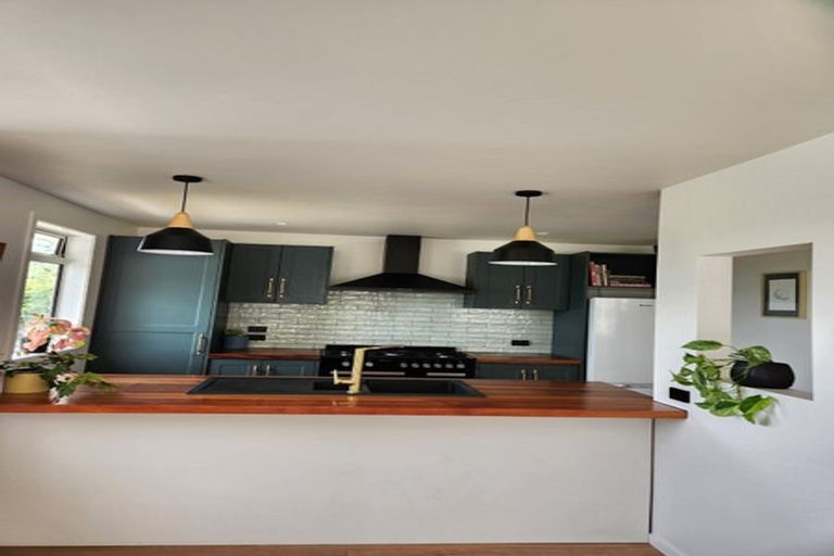 Photo of property in 109 Frankley Road, Frankleigh Park, New Plymouth, 4310