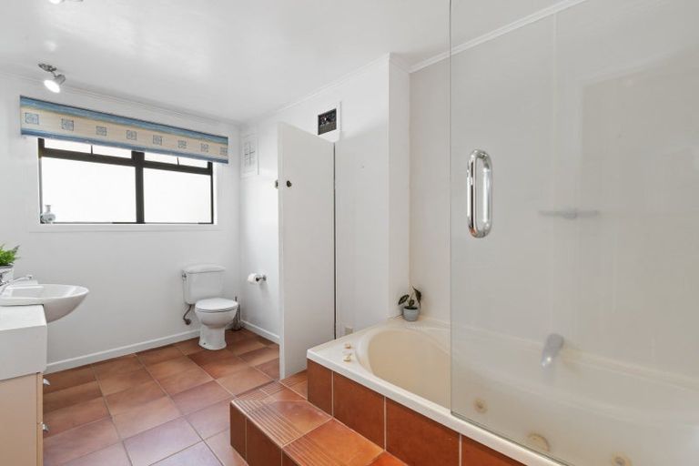 Photo of property in 9 Bruce Street, Northcote Point, Auckland, 0627