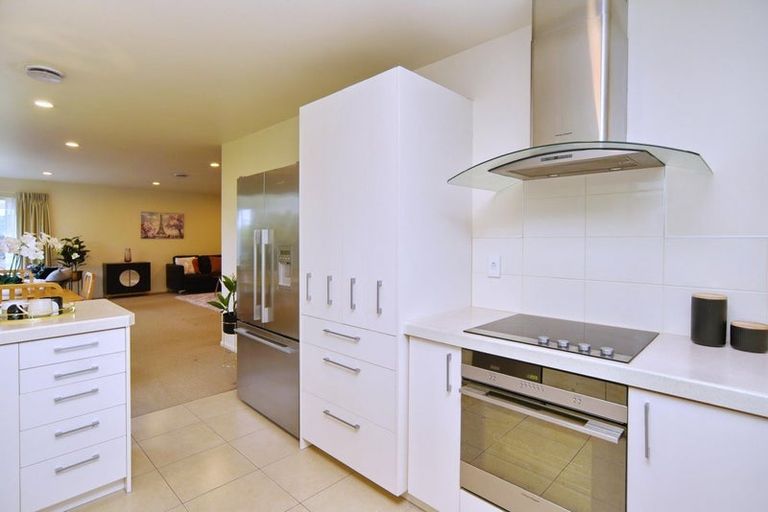 Photo of property in 66 Mauger Drive, Heathcote Valley, Christchurch, 8022