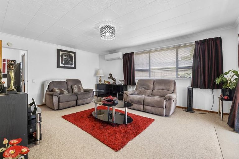 Photo of property in 17 Mace Street, Waitara, 4320