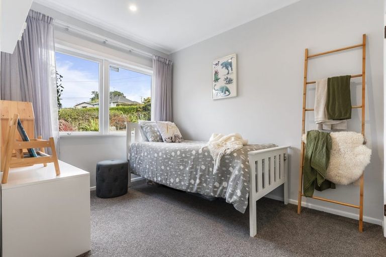 Photo of property in 62 Eskdale Road, Birkdale, Auckland, 0626
