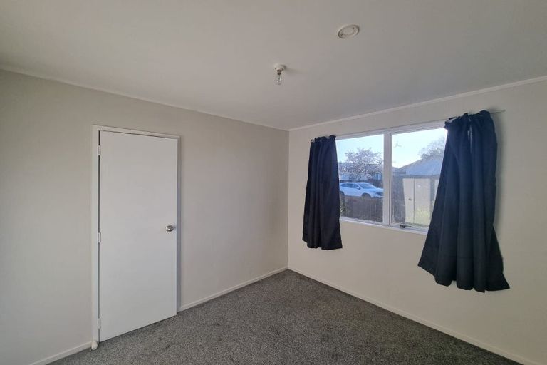 Photo of property in 2/14 Trimdon Street, Randwick Park, Auckland, 2105
