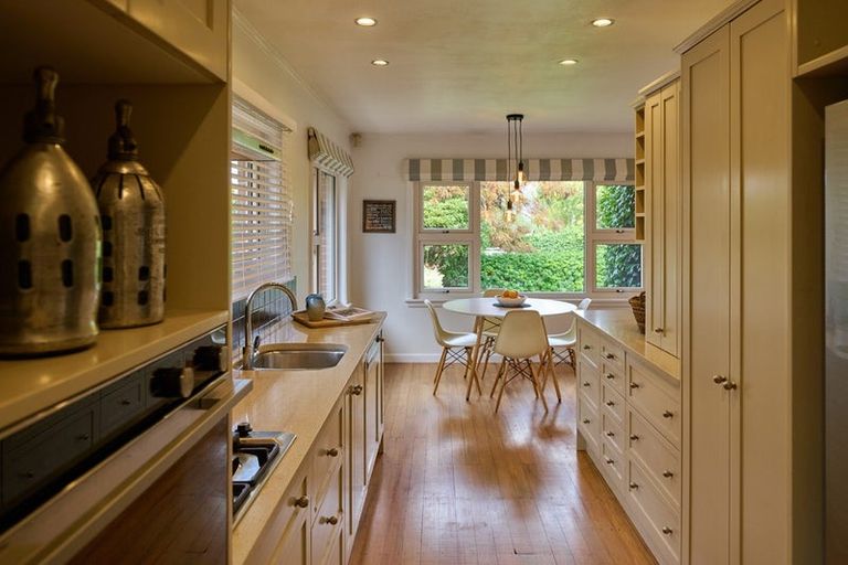 Photo of property in 115 Saint Martins Road, Saint Martins, Christchurch, 8022