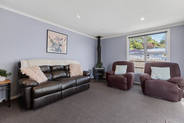 Photo of property in 9 Regent Place, Blagdon, New Plymouth, 4310