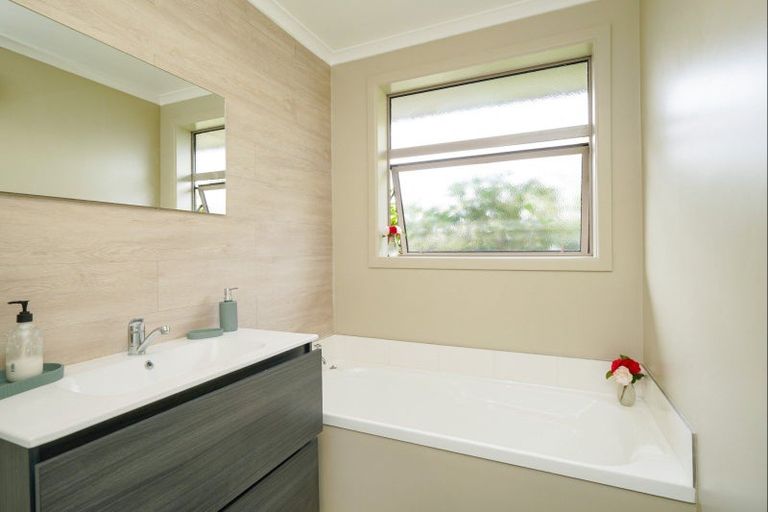 Photo of property in 27 Dudley Street, Grasmere, Invercargill, 9810