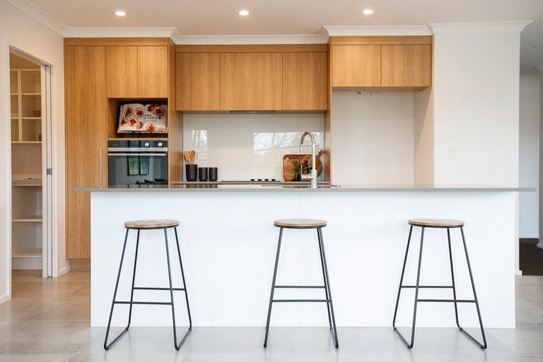 Photo of property in 11 Panui Avenue, Helensville, 0800