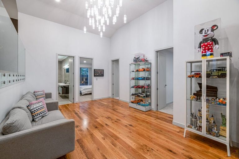 Photo of property in 120 San Valentino Drive, Henderson, Auckland, 0612