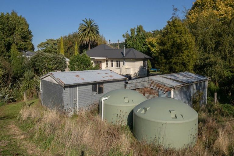 Photo of property in 1238 Opaki Kaiparoro Road, Mauriceville, Masterton, 5882