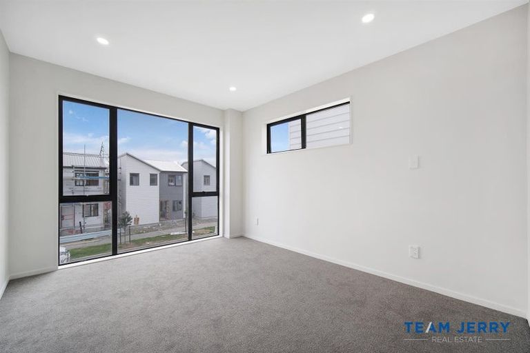 Photo of property in 4 Te Kaapia Road, Papakura, 2110