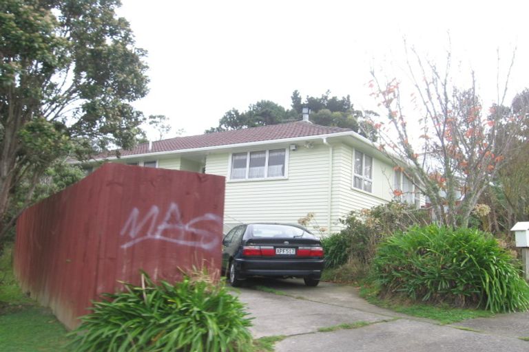 Photo of property in 7 Carbine Place, Ascot Park, Porirua, 5024