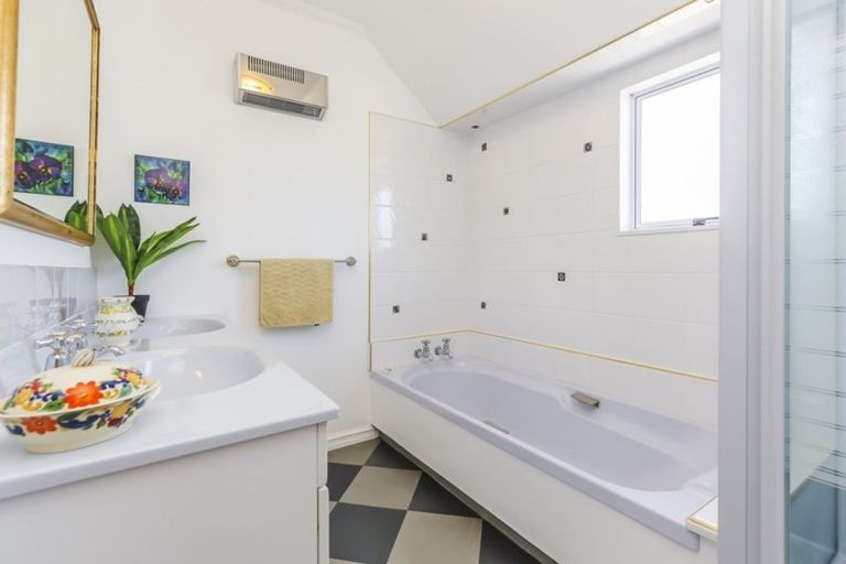 Photo of property in 47a Falkirk Avenue, Seatoun, Wellington, 6022