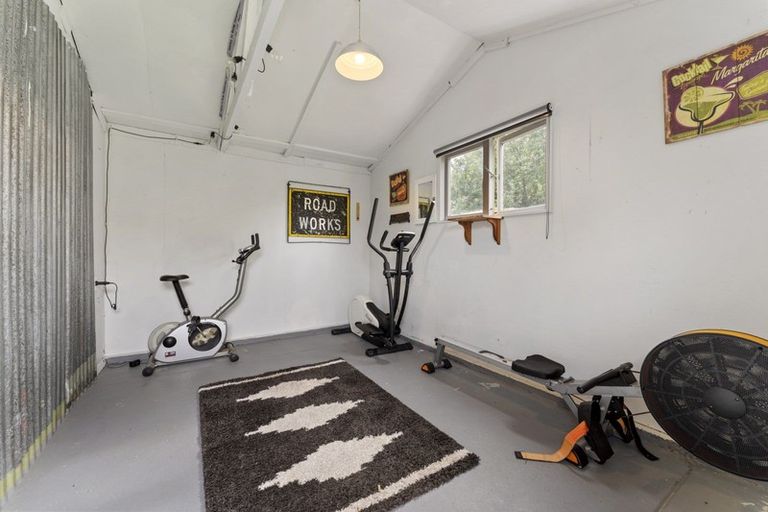 Photo of property in 42 Barnes Road, Redwood, Christchurch, 8051