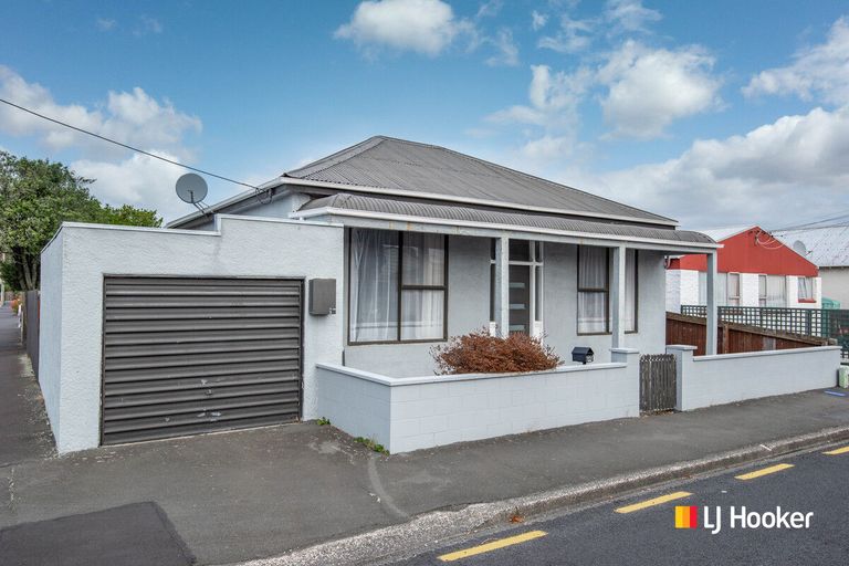 Photo of property in 101 Oxford Street, South Dunedin, Dunedin, 9012