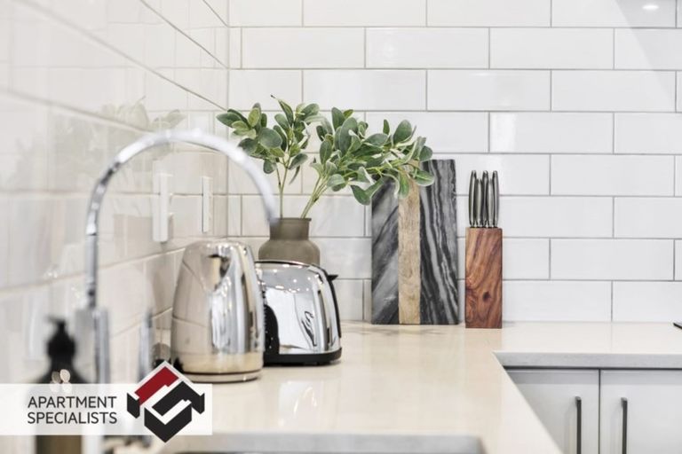 Photo of property in 18 Wakefield Street, Seddon, 7210