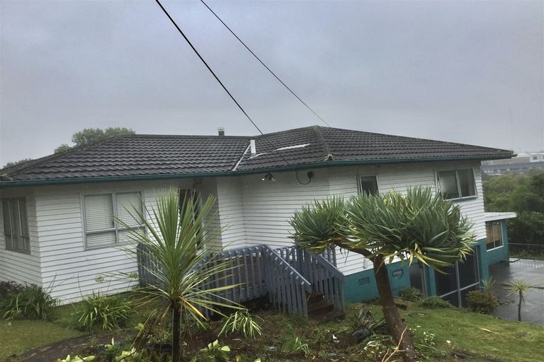 Photo of property in 56 Sherwood Avenue, Te Atatu South, Auckland, 0610