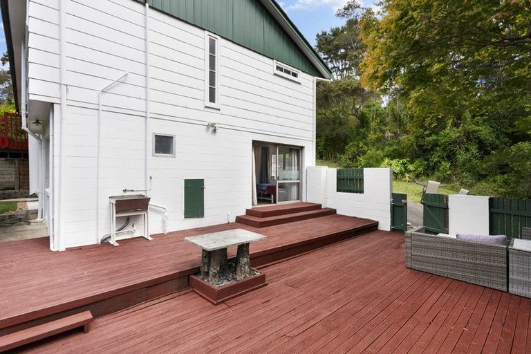 Photo of property in 30 Glencourt Place, Glenfield, Auckland, 0629