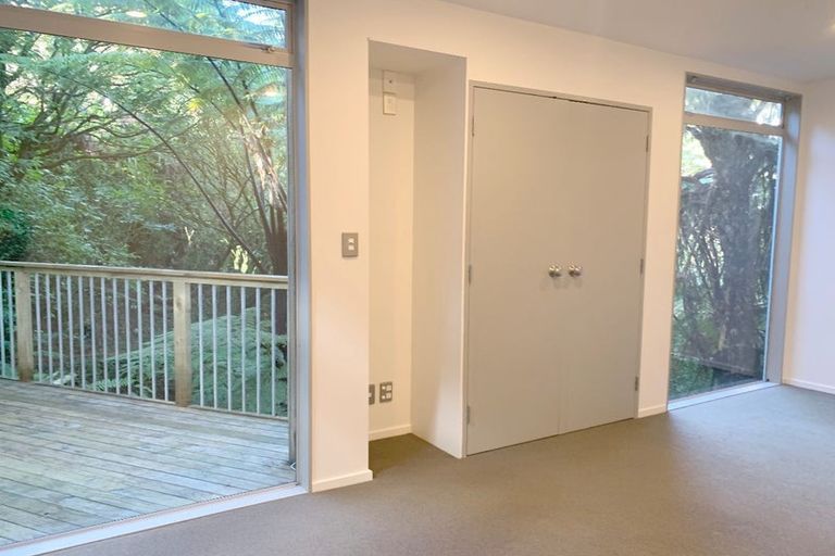 Photo of property in 2 Bendbrook Way, Ngaio, Wellington, 6035
