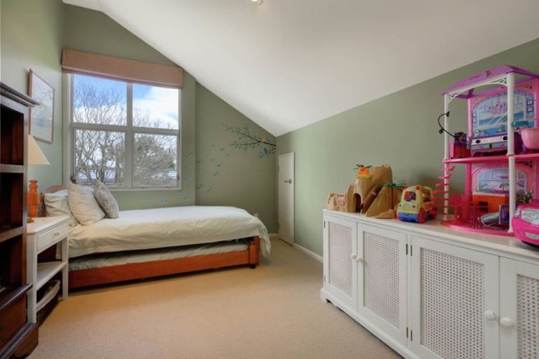 Photo of property in 4a Cleary Terrace, Cockle Bay, Auckland, 2014