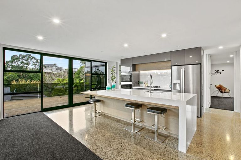 Photo of property in 298 Courtenay Street, Strandon, New Plymouth, 4312