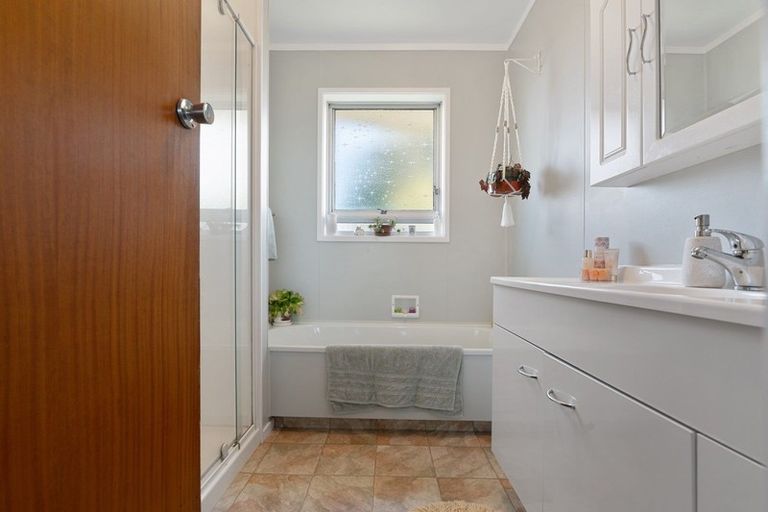 Photo of property in 9 Zeehan Place, Tokoroa, 3420