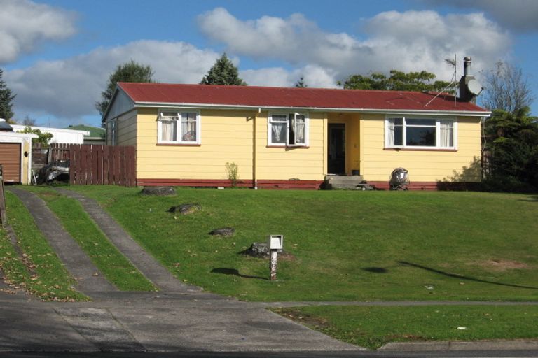 Photo of property in 203 Balmoral Drive, Tokoroa, 3420